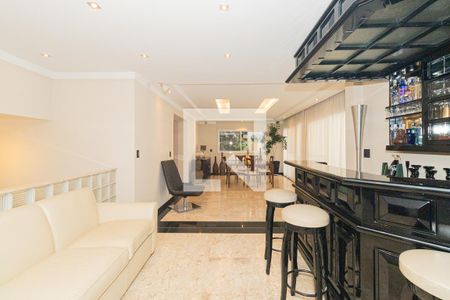 Sala 2 de casa para alugar com 3 quartos, 600m² em Vila Albertina, São Paulo