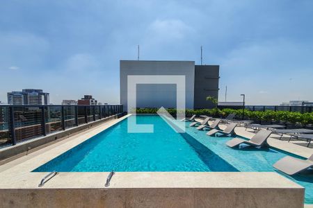 Studio para alugar com 33m², 1 quarto e sem vagaPiscina