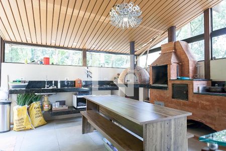 Casa de condomínio à venda com 600m², 3 quartos e 8 vagas Casa de condomínio à venda com 600m², 3 quartos e 8 vagasChurrasqueira