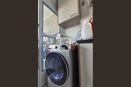 Apartamento à venda com 65m², 2 quartos e 1 vaga Apartamento à venda com 65m², 2 quartos e 1 vagaLavanderia