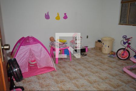 Casa à venda com 180m², 2 quartos e 2 vagasQuarto 2