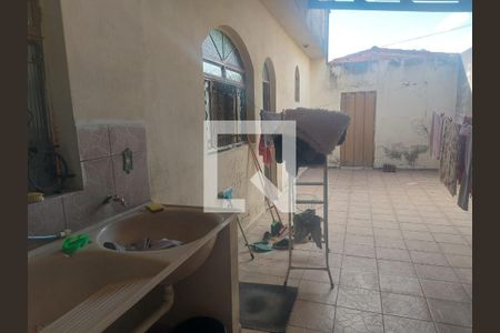 Casa à venda com 180m², 2 quartos e 2 vagasÁrea de Serviço