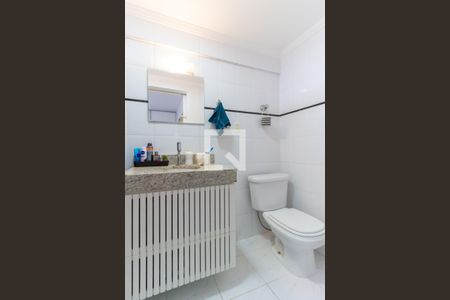 Apartamento à venda com 90m², 2 quartos e 2 vagas Apartamento à venda com 90m², 2 quartos e 2 vagasBanheiro da Suíte 1