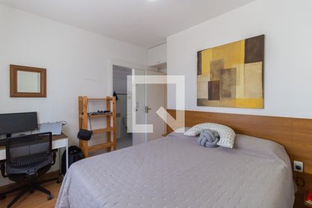 Apartamento à venda com 90m², 2 quartos e 2 vagas Apartamento à venda com 90m², 2 quartos e 2 vagasSuíte