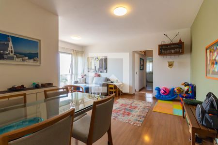 Apartamento à venda com 90m², 2 quartos e 2 vagas Apartamento à venda com 90m², 2 quartos e 2 vagasSala