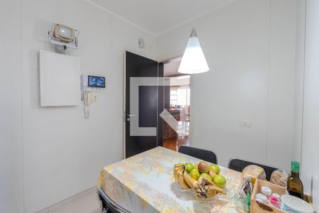 Apartamento para alugar com 464m², 4 quartos e 4 vagas Apartamento para alugar com 464m², 4 quartos e 4 vagasCozinha 2