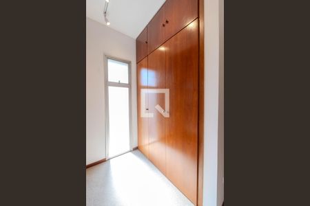 Apartamento para alugar com 464m², 4 quartos e 4 vagas Apartamento para alugar com 464m², 4 quartos e 4 vagascloset da Suite Master