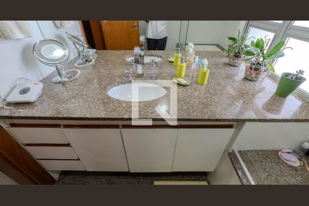 Apartamento para alugar com 464m², 4 quartos e 4 vagas Apartamento para alugar com 464m², 4 quartos e 4 vagasBanheiro