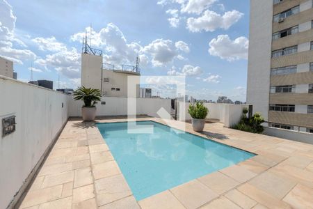 Apartamento para alugar com 464m², 4 quartos e 4 vagas Apartamento para alugar com 464m², 4 quartos e 4 vagasÁrea comum - Piscina