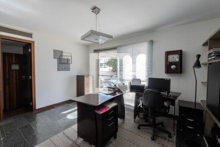 Apartamento para alugar com 464m², 4 quartos e 4 vagas Apartamento para alugar com 464m², 4 quartos e 4 vagasEscritório