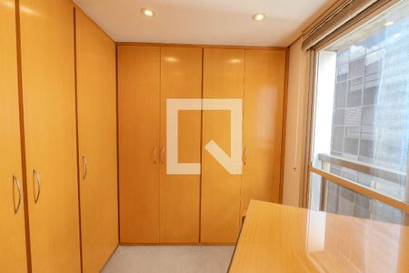 Apartamento para alugar com 464m², 4 quartos e 4 vagas Apartamento para alugar com 464m², 4 quartos e 4 vagasCloset