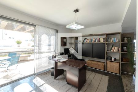 Apartamento para alugar com 464m², 4 quartos e 4 vagas Apartamento para alugar com 464m², 4 quartos e 4 vagasEscritório