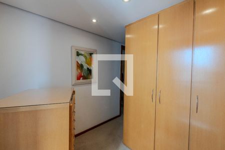 Apartamento para alugar com 464m², 4 quartos e 4 vagas Apartamento para alugar com 464m², 4 quartos e 4 vagasCloset