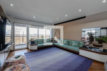 Apartamento para alugar com 464m², 4 quartos e 4 vagas Apartamento para alugar com 464m², 4 quartos e 4 vagasSala de TV