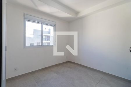 Quarto 2 de apartamento para alugar com 2 quartos, 69m² em Jardim Tupanci, Barueri