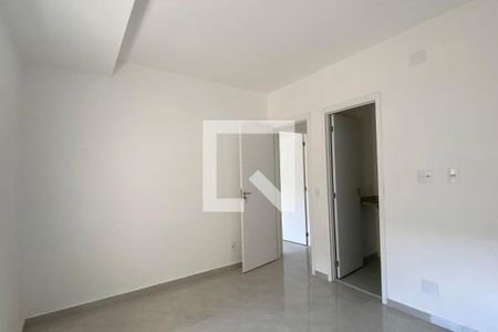 Suíte 1 de apartamento para alugar com 2 quartos, 69m² em Jardim Tupanci, Barueri