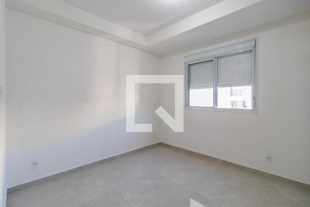 Quarto de apartamento para alugar com 2 quartos, 69m² em Jardim Tupanci, Barueri