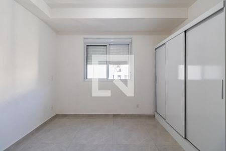 Quarto de apartamento para alugar com 2 quartos, 69m² em Jardim Tupanci, Barueri