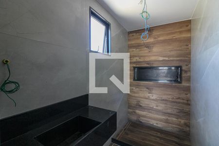 Casa de condomínio à venda com 450m², 4 quartos e 2 vagas Casa de condomínio à venda com 450m², 4 quartos e 2 vagasSuíte 4 - Banheiro