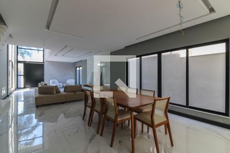 Sala de casa de condomínio à venda com 4 quartos, 450m² em Recreio dos Bandeirantes, Rio de Janeiro