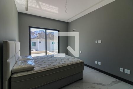 Casa de condomínio à venda com 450m², 4 quartos e 2 vagas Casa de condomínio à venda com 450m², 4 quartos e 2 vagasSuíte 2