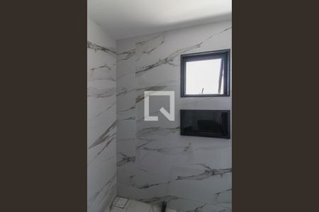 Casa de condomínio à venda com 450m², 4 quartos e 2 vagas Casa de condomínio à venda com 450m², 4 quartos e 2 vagasSuíte 3 - Banheiro