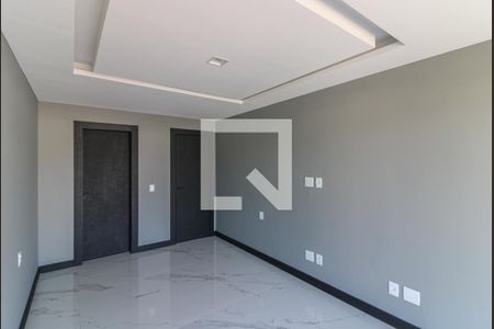 Casa de condomínio à venda com 450m², 4 quartos e 2 vagas Casa de condomínio à venda com 450m², 4 quartos e 2 vagasSuíte 4