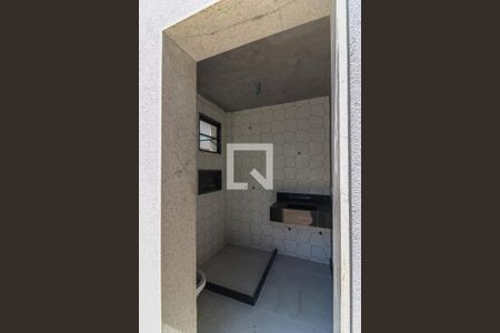 Casa de condomínio à venda com 450m², 4 quartos e 2 vagas Casa de condomínio à venda com 450m², 4 quartos e 2 vagasÁrea externa - Banheiro