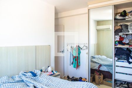 Suite  de apartamento à venda com 2 quartos, 58m² em Cavalhada, Porto Alegre