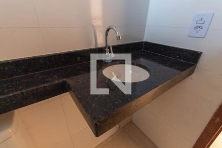 Banheiro de apartamento para alugar com 2 quartos, 47m² em Artur Alvim, São Paulo