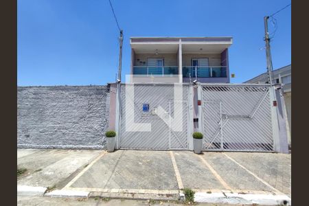 Fachada de casa à venda com 3 quartos, 121m² em Vila Guilhermina, São Paulo