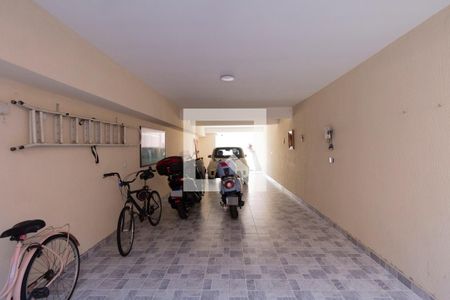 Garagem de casa à venda com 3 quartos, 121m² em Vila Guilhermina, São Paulo