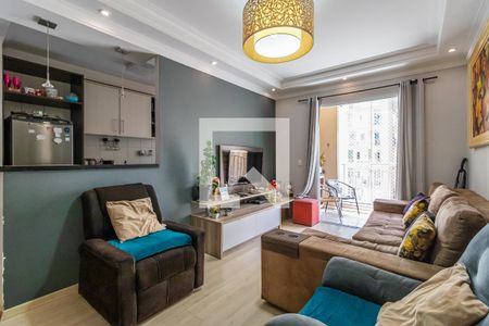 Sala de apartamento para alugar com 2 quartos, 72m² em Jardim Tupanci, Barueri