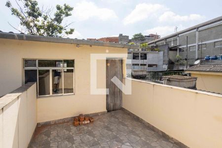 Casa para alugar com 120m², 2 quartos e sem vagaQuintal