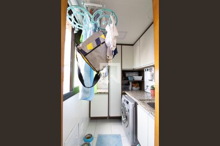 Apartamento à venda com 75m², 2 quartos e 2 vagas Apartamento à venda com 75m², 2 quartos e 2 vagasÁrea de Serviço