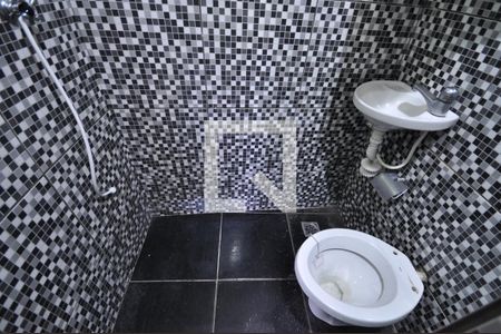 Casa à venda com 200m², 3 quartos e 2 vagasBanheiro de serviço