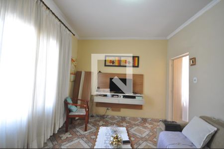 Sala de casa à venda com 3 quartos, 200m² em Vila Medeiros, São Paulo