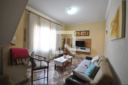 Sala de casa à venda com 3 quartos, 200m² em Vila Medeiros, São Paulo