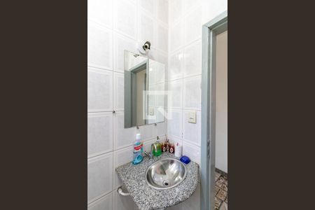 Banheiro Social de casa à venda com 3 quartos, 360m² em Nova Gameleira, Belo Horizonte