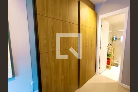 Apartamento para alugar com 71m², 2 quartos e 1 vagaSuíte