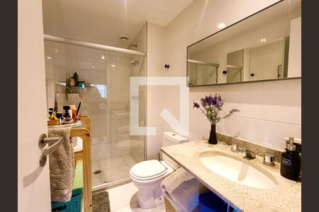 Apartamento para alugar com 71m², 2 quartos e 1 vagaSuíte banheiro