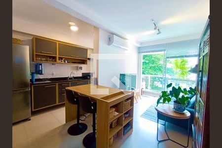 Apartamento para alugar com 71m², 2 quartos e 1 vagaSala