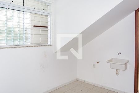 Sala + Cozinha + Lavanderia de kitnet/studio para alugar com 1 quarto, 25m² em Carvoeira, Florianópolis