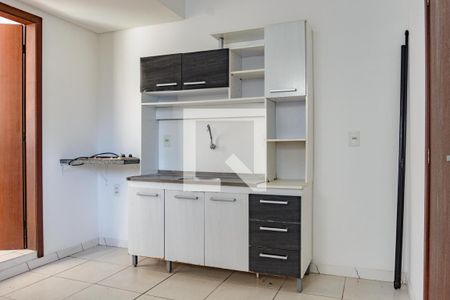 Sala + Cozinha + Lavanderia de kitnet/studio para alugar com 1 quarto, 25m² em Carvoeira, Florianópolis