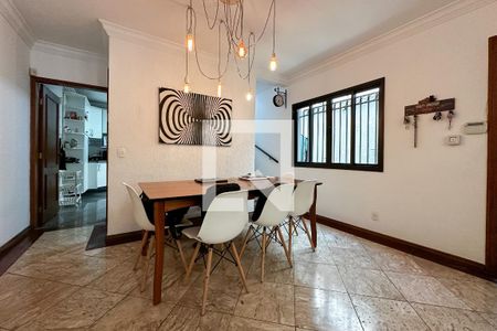 Sala de casa à venda com 3 quartos, 160m² em Lapa, São Paulo
