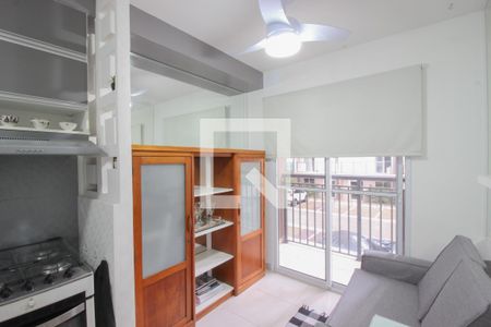 Sala/Cozinha de apartamento para alugar com 1 quarto, 29m² em Água Branca, São Paulo