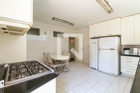 Casa à venda com 370m², 3 quartos e 5 vagasCozinha