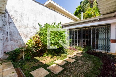 Casa à venda com 370m², 3 quartos e 5 vagasQuintal