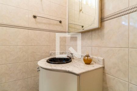 Casa à venda com 370m², 3 quartos e 5 vagasLavabo 1