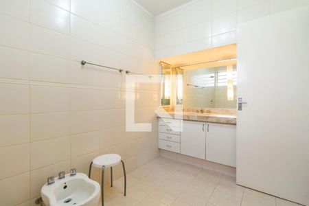 Casa à venda com 370m², 3 quartos e 5 vagasBanheiro da Suíte 3